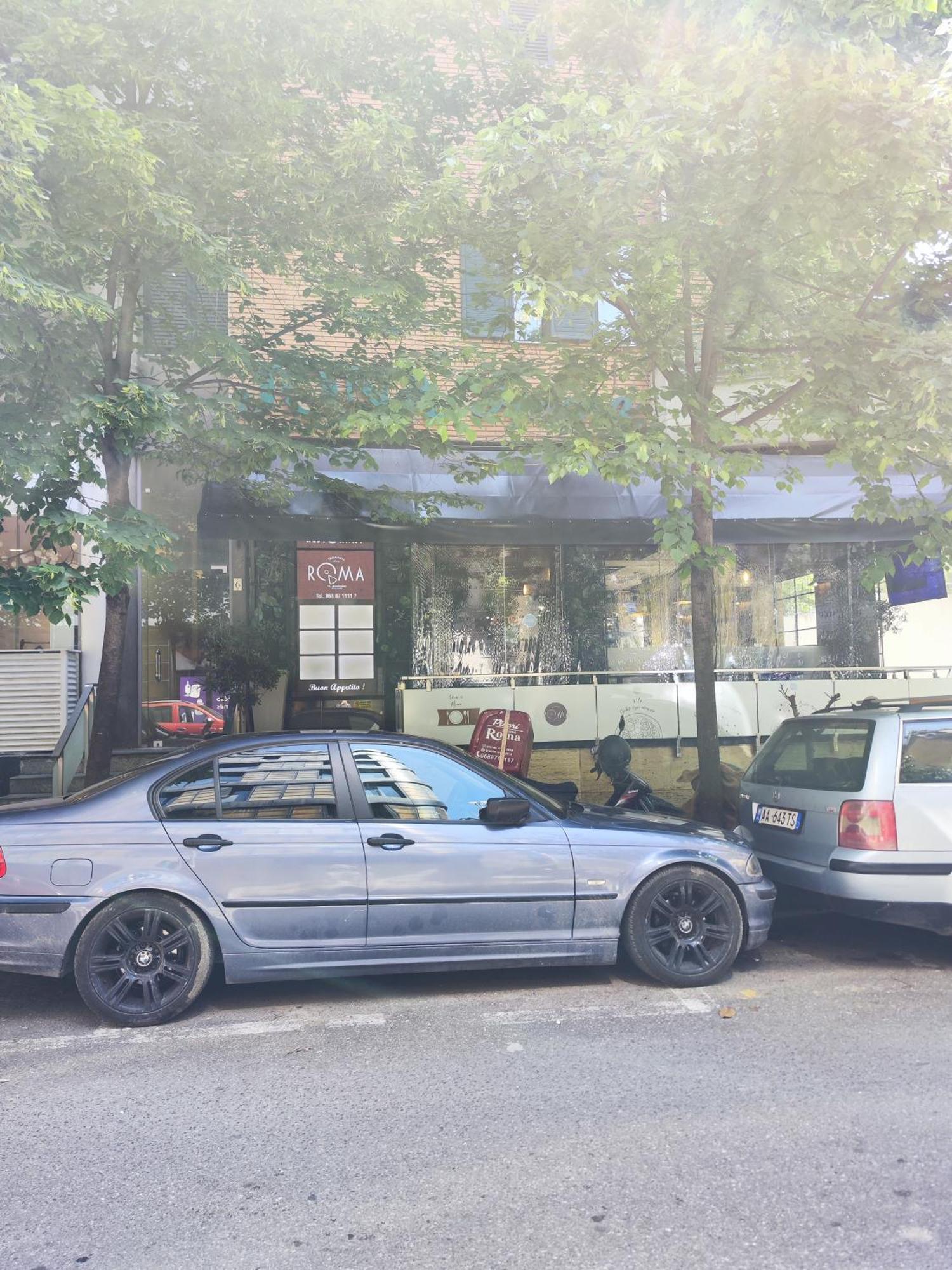 The Best Guesthouse In Tirana Esterno foto