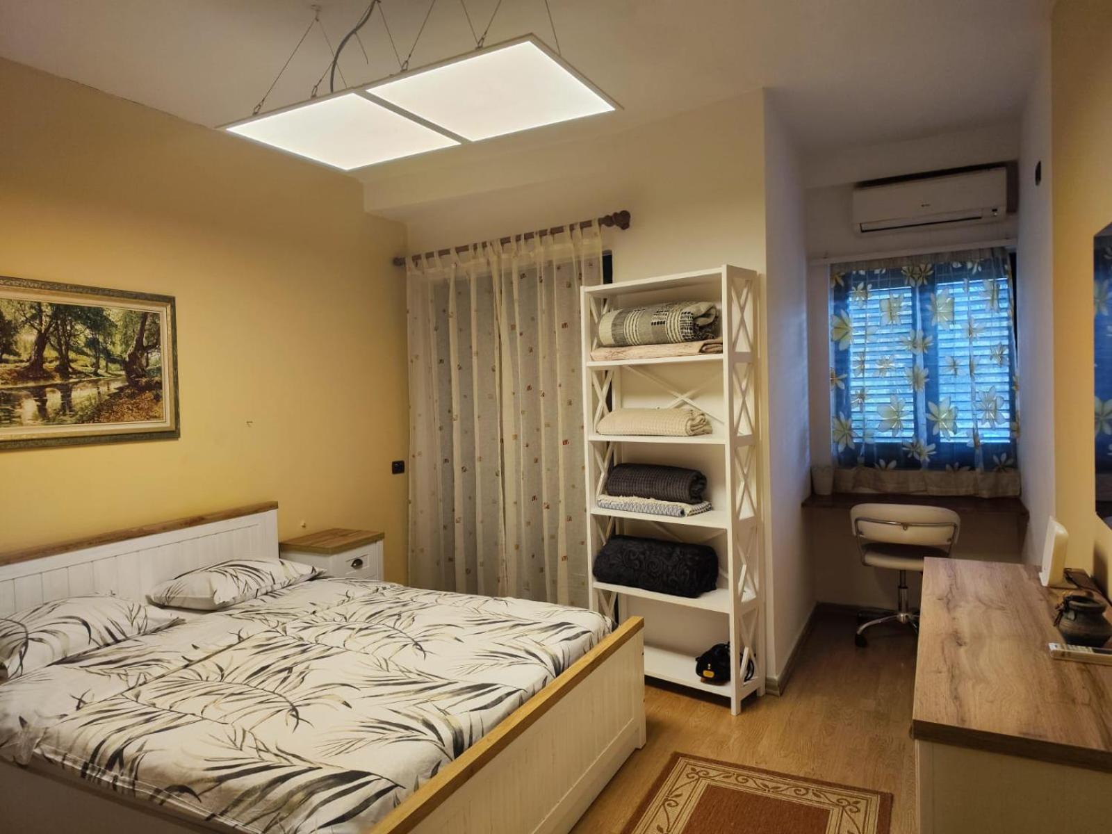 The Best Guesthouse In Tirana Esterno foto