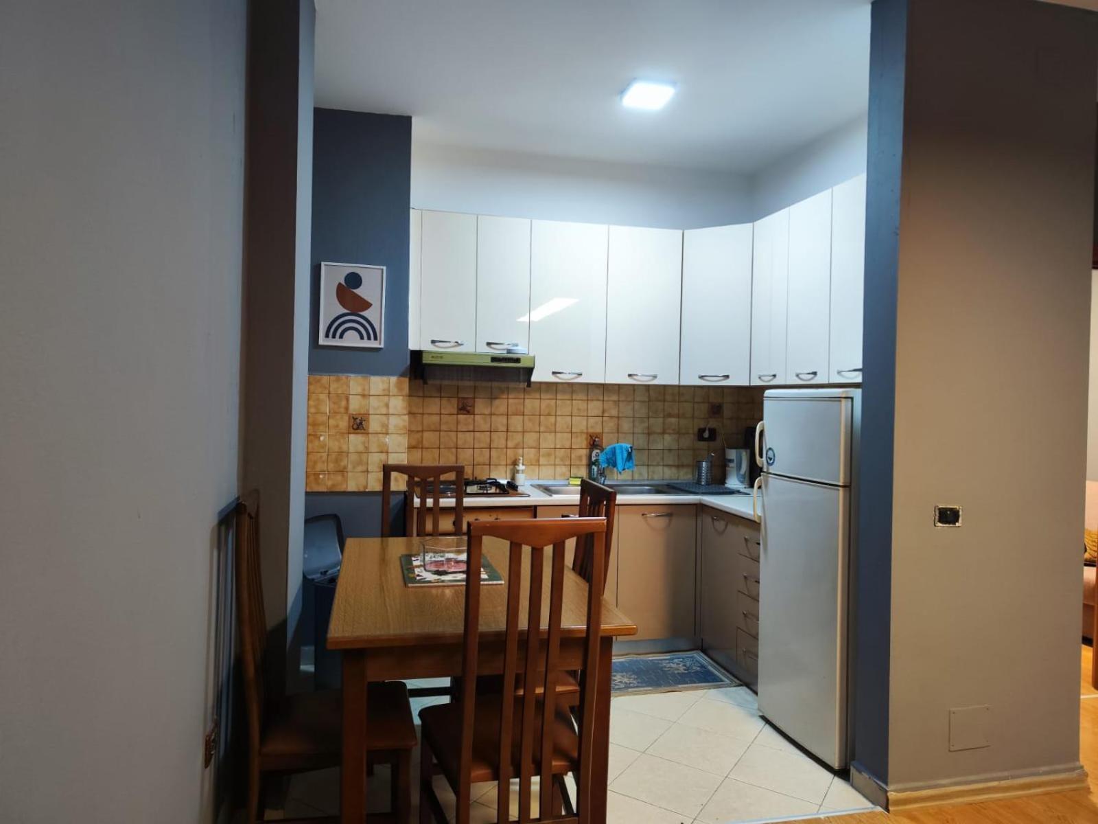 The Best Guesthouse In Tirana Esterno foto